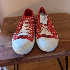 Sparkling red and star sneakers